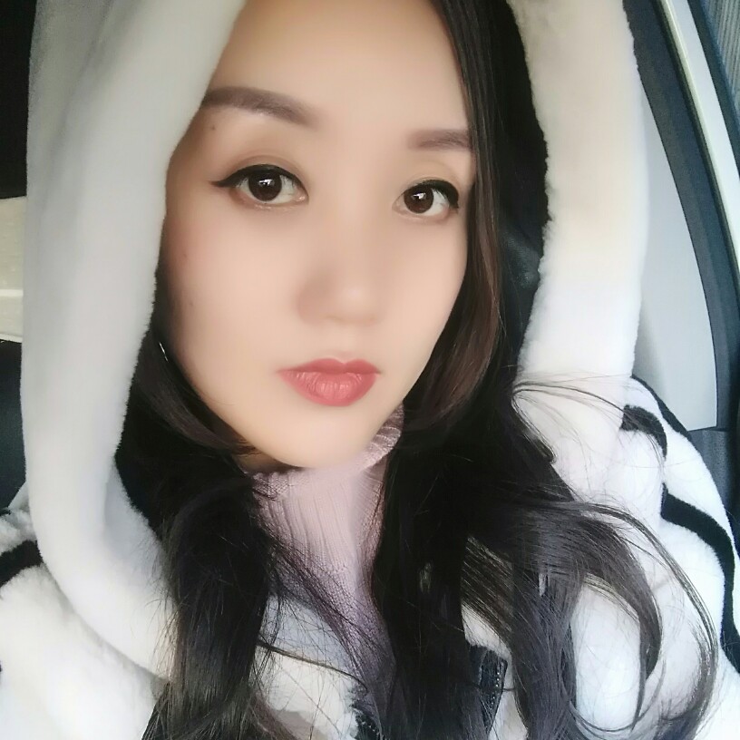 迷人机器猫的照片