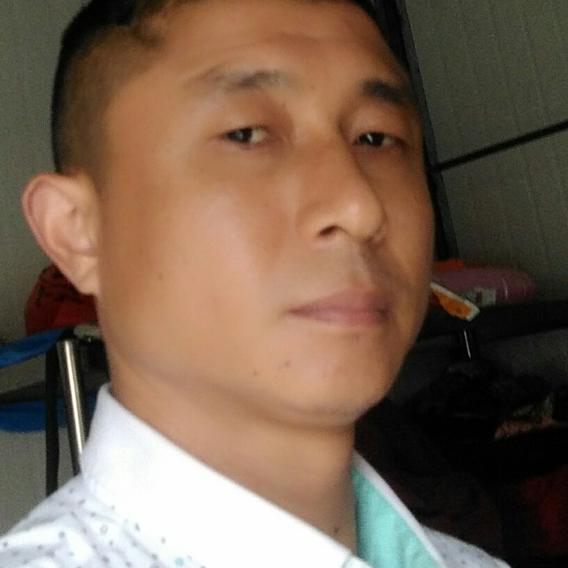 银耳汤拿典雅的照片