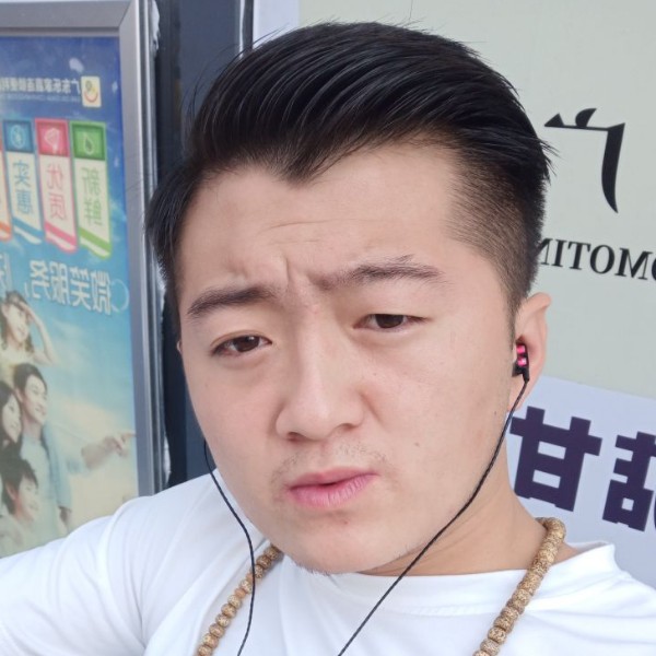 棉花糖浅吻落寂的照片