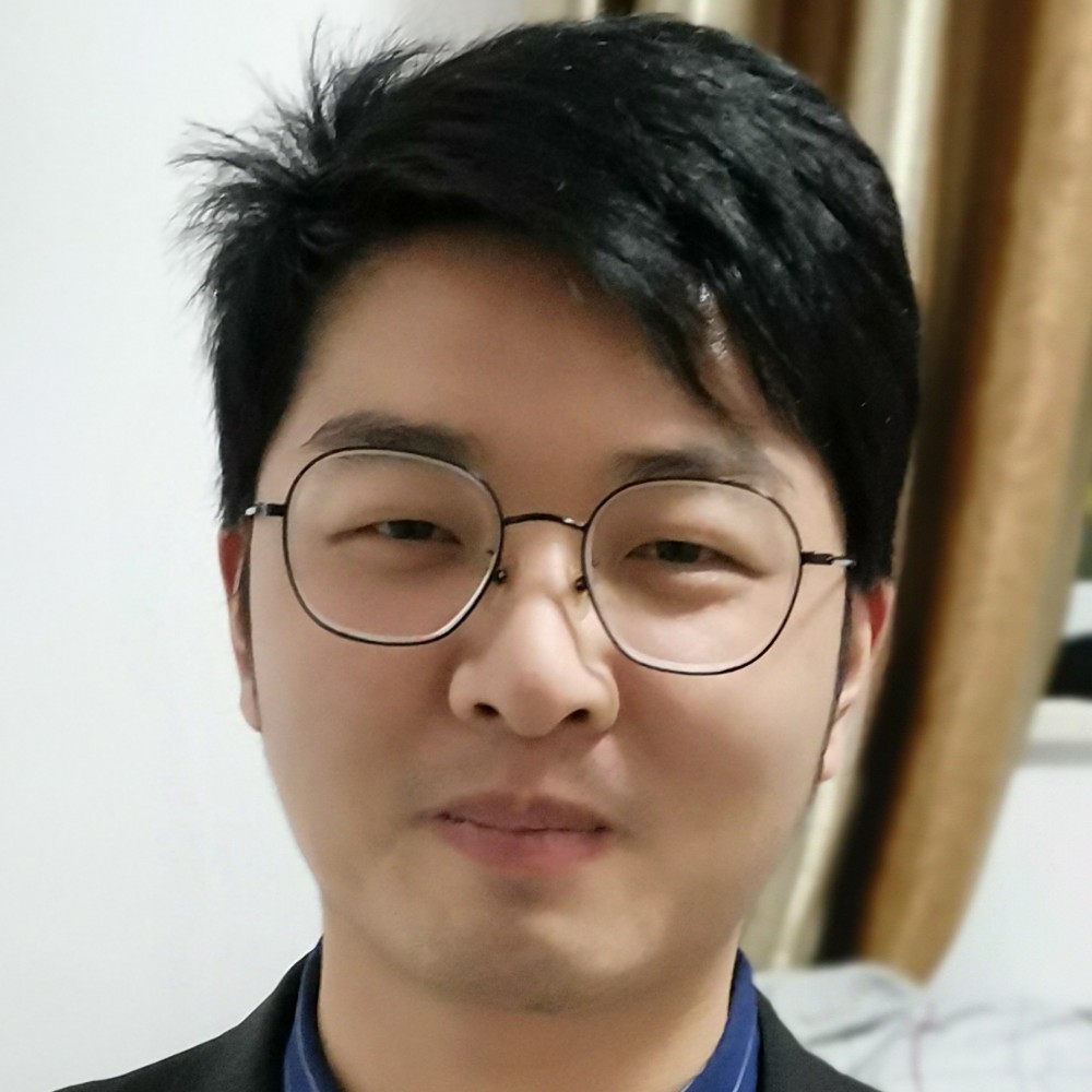 小蜜蜂打和谐的照片