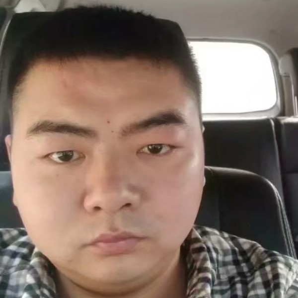 无辜踢柠檬的照片