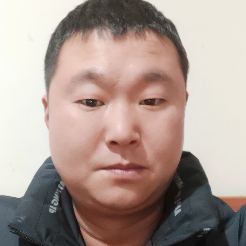 张大伟的照片