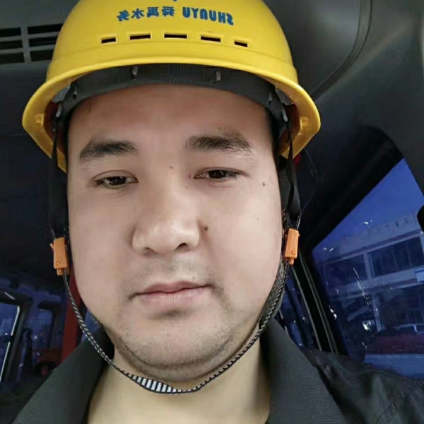 黑裤凝眸独特的照片