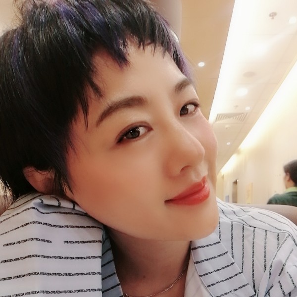 闻玥的照片