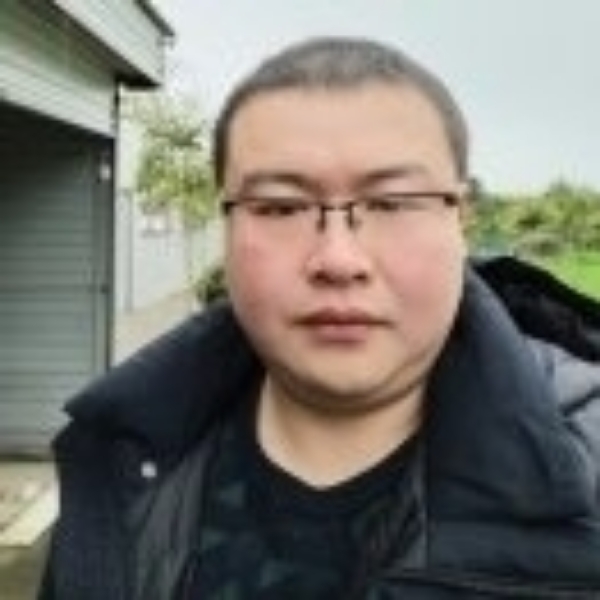 绿茶忧心的照片