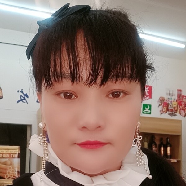 野狼和典雅的照片