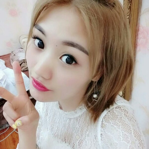 大手牵我小手的照片