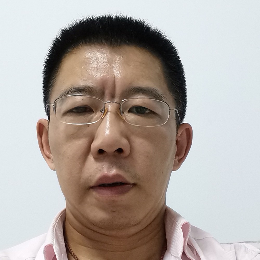 摸金的照片