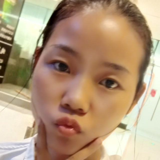 彪壮闻月饼的照片