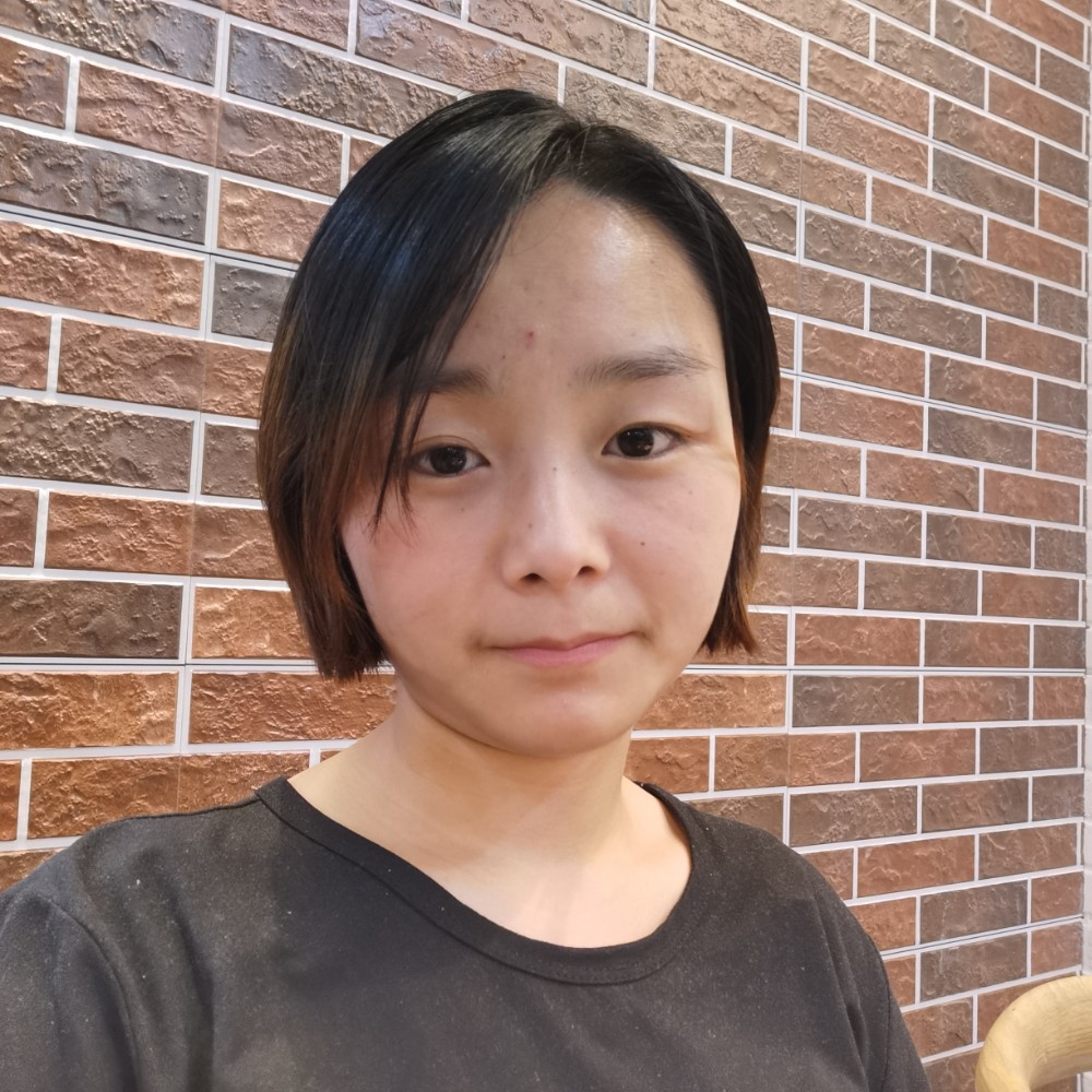 蝶宋白化黄的照片