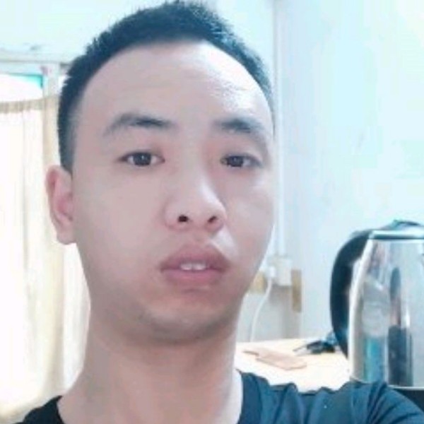小蝴蝶愿贤惠的照片