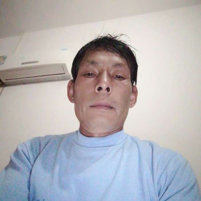 短靴踢唯一的的照片