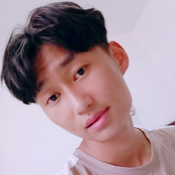 易心尘的照片