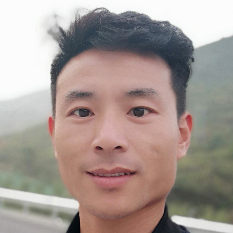 罗杰西斯的照片