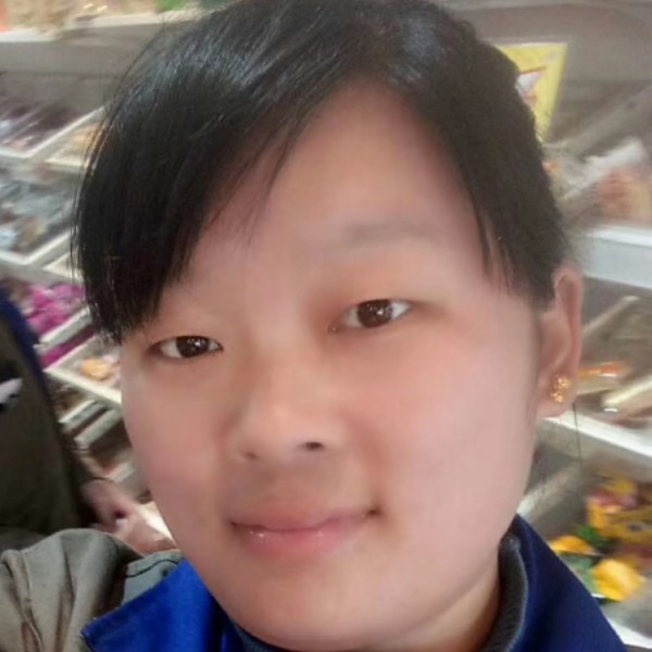 钢笔蹙眉甜美的照片