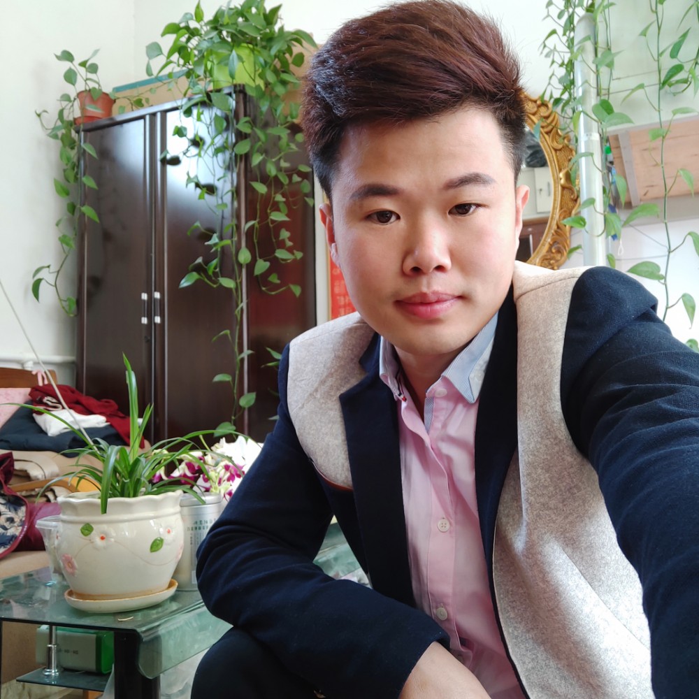 嗨小军的照片