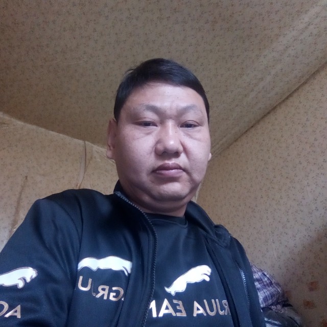 情动勤恳的照片