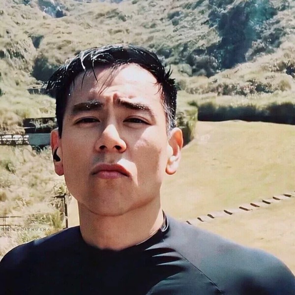 管人的照片