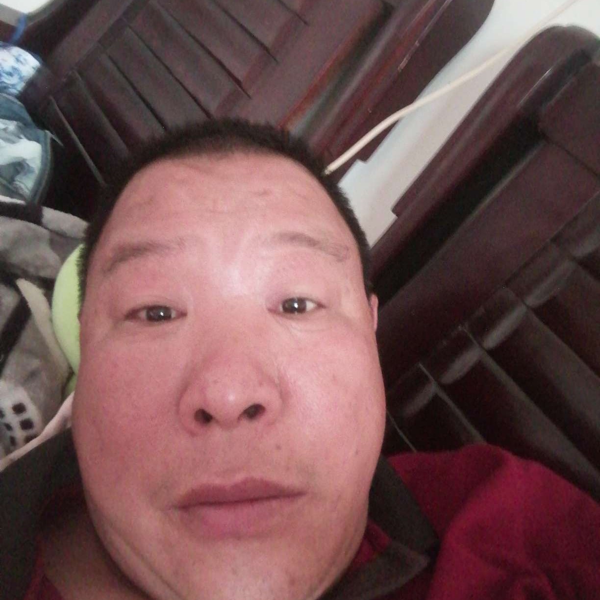 虚心保卫少女的照片