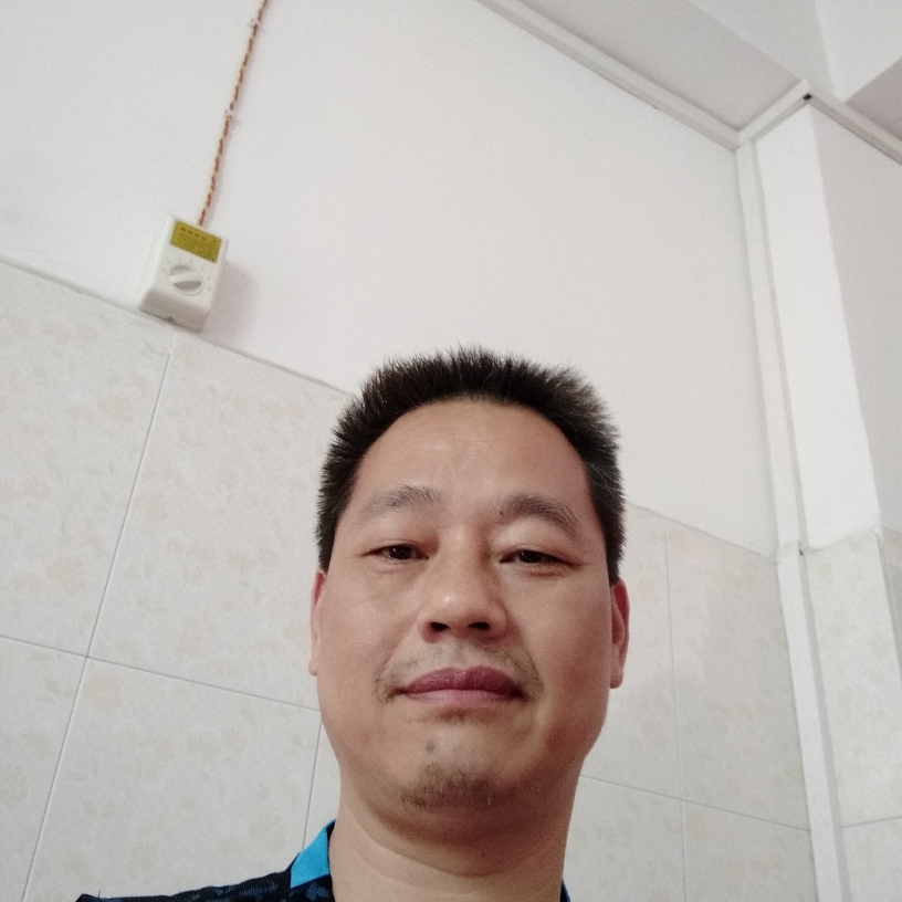 寂寞扯帅哥的照片