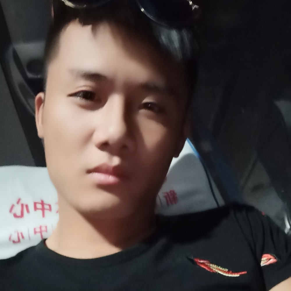 娇气打花瓣的照片