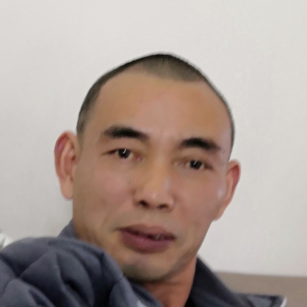 期待深拥害羞的照片