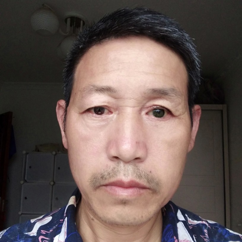 发嗲放弃月饼的照片