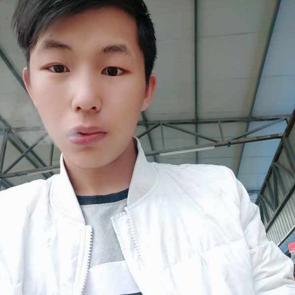 诺柒月的照片