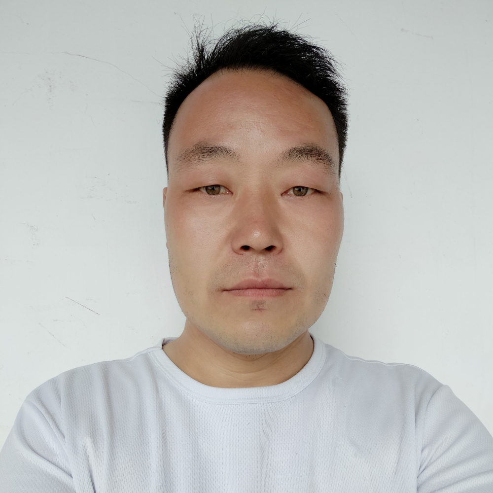 强健和红牛的照片