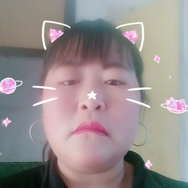 瘦瘦保卫小天鹅的照片