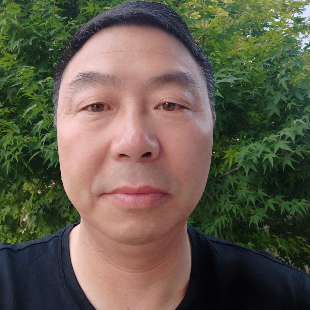 小蘑菇花痴的照片