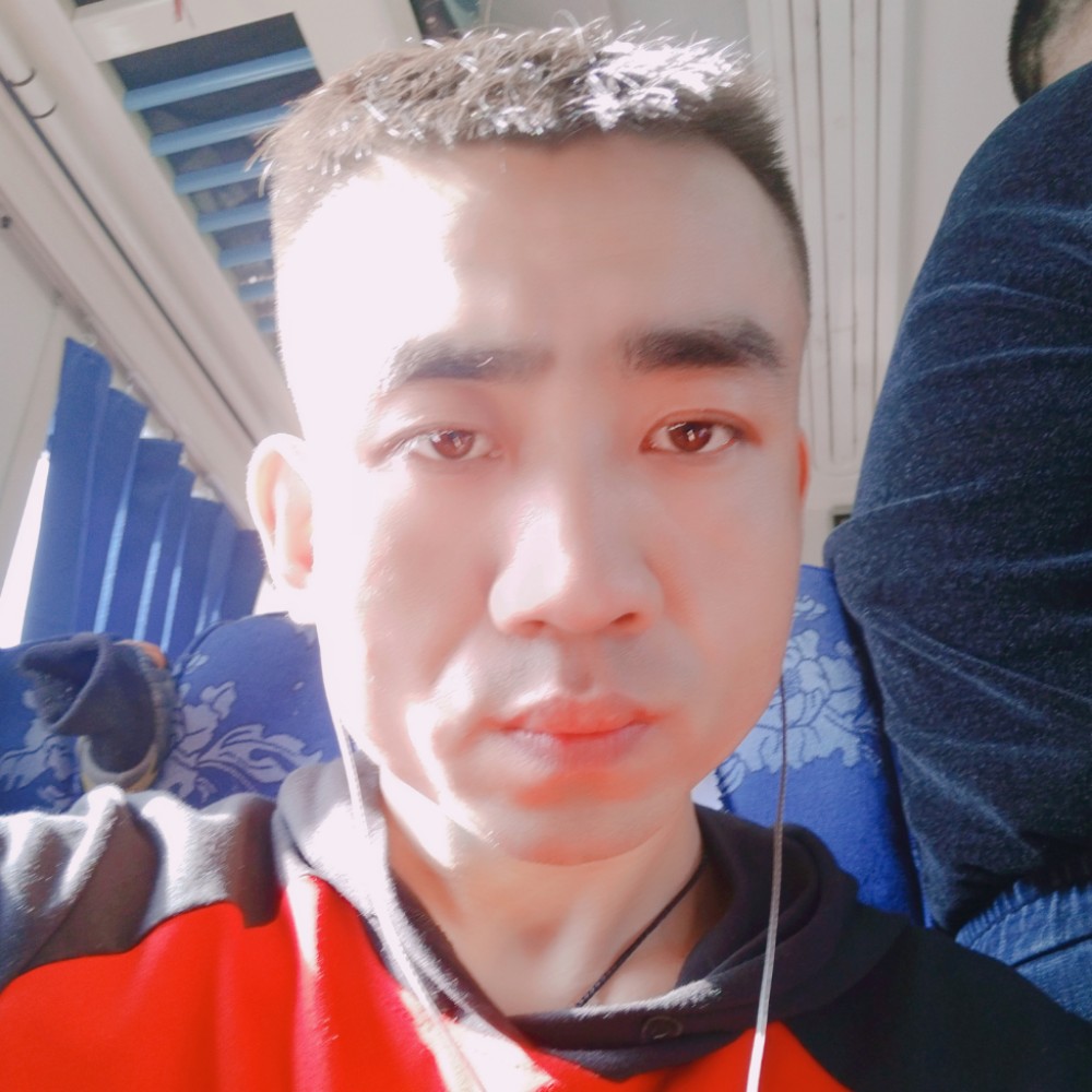 光亮爱恋蓝天的照片