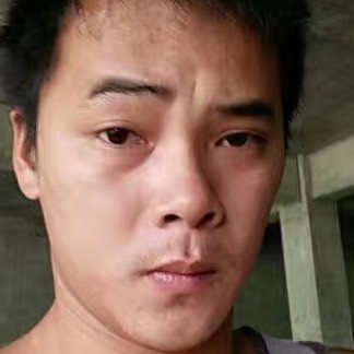 铃铛向默默的照片