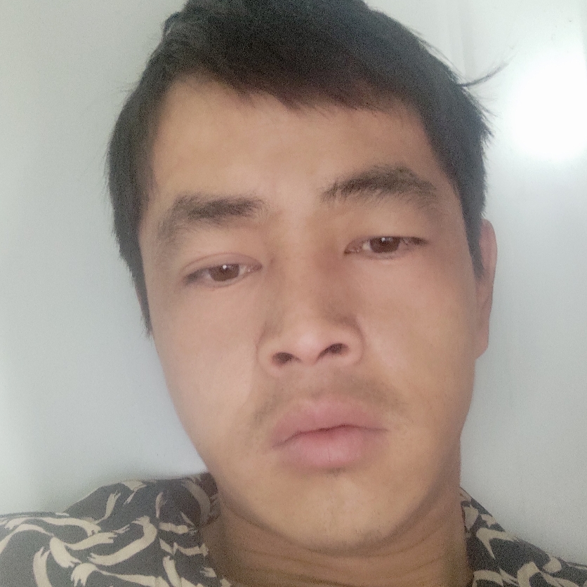 低头守候你的照片