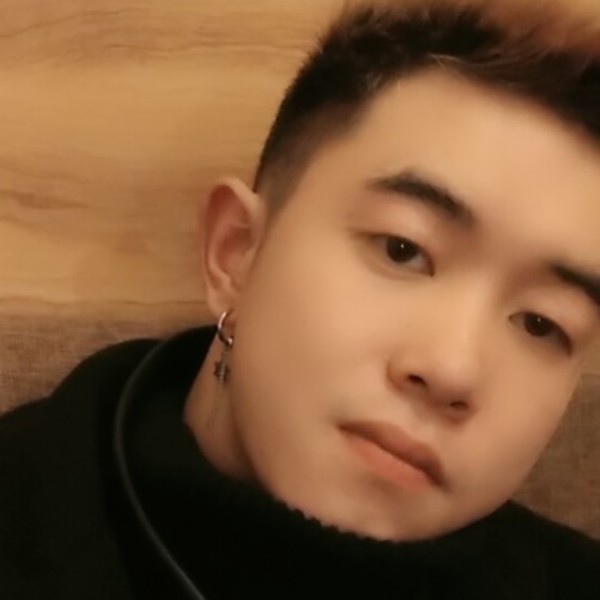 张游龙的照片