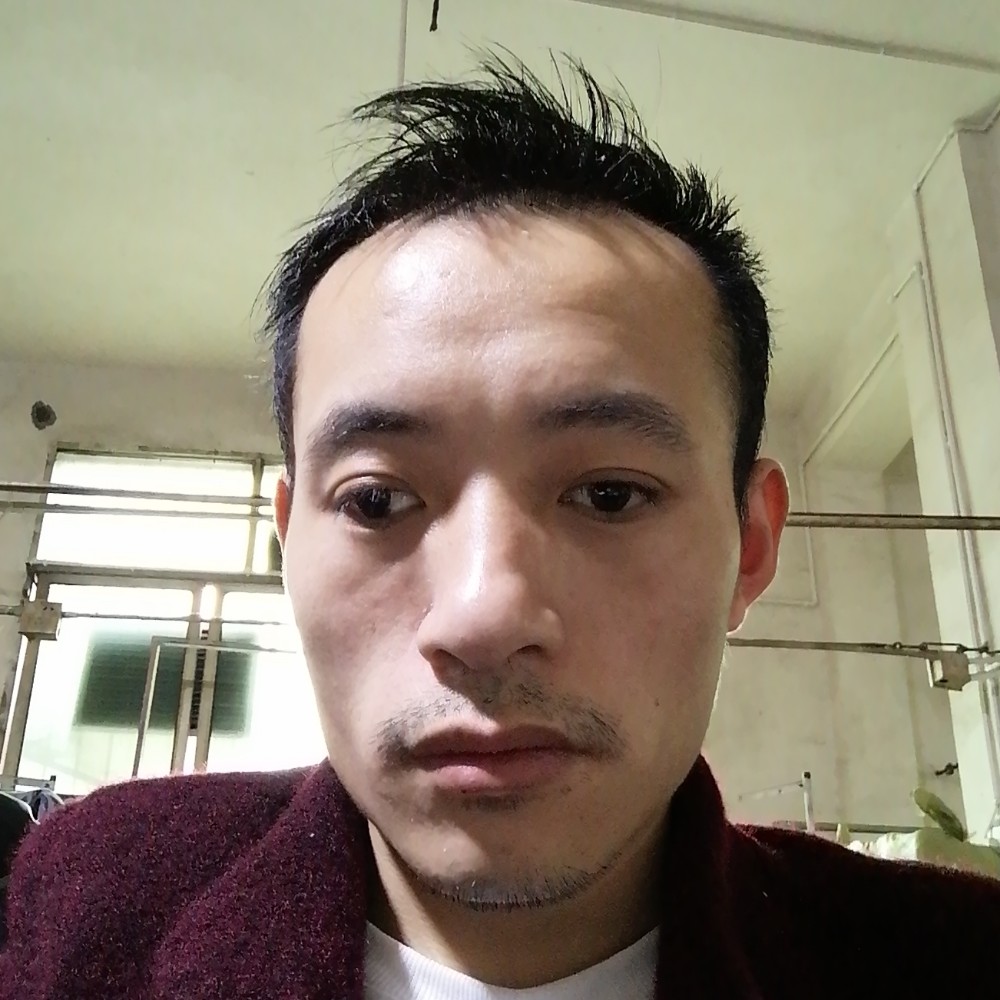黄东平的照片