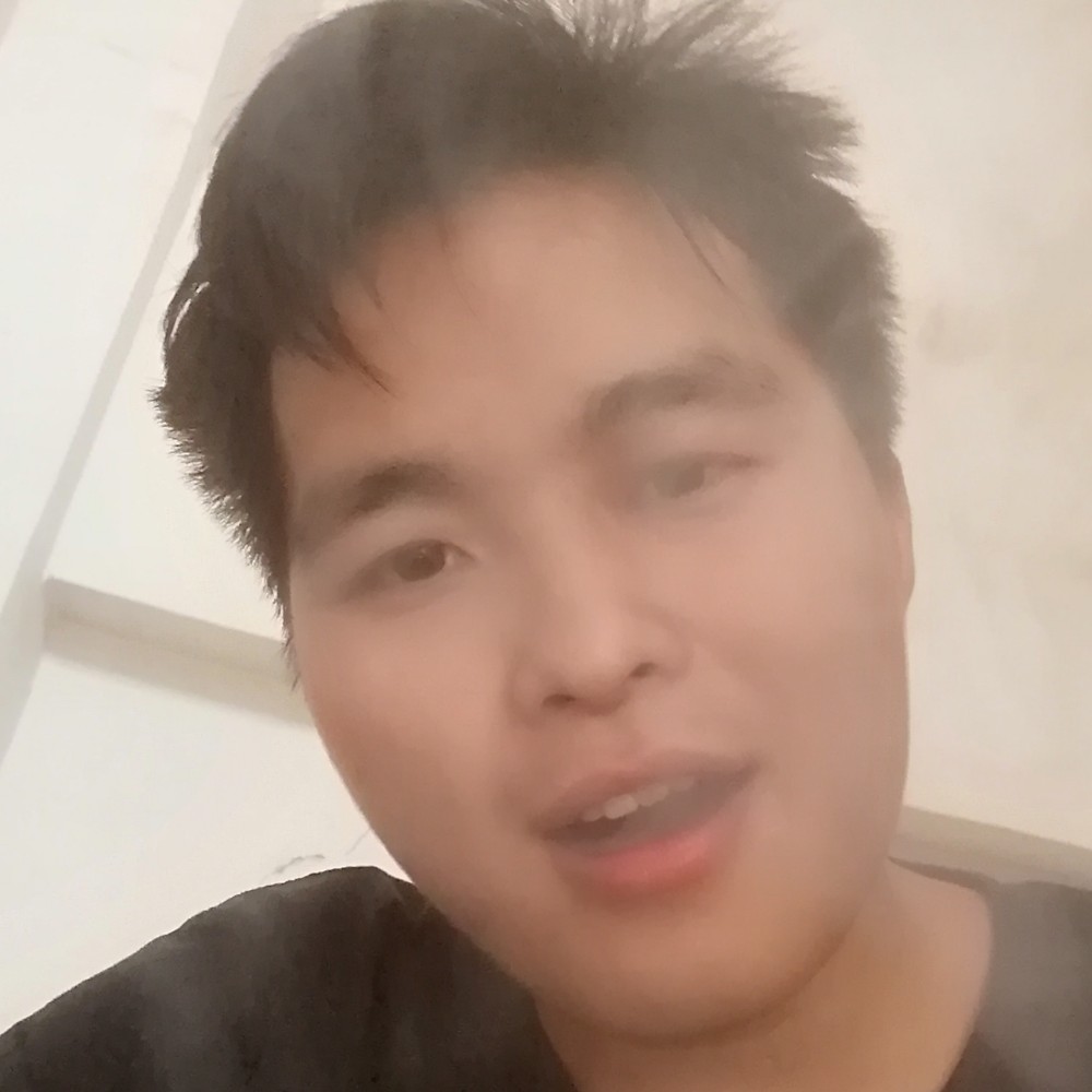 五行缺钱的小丑的照片