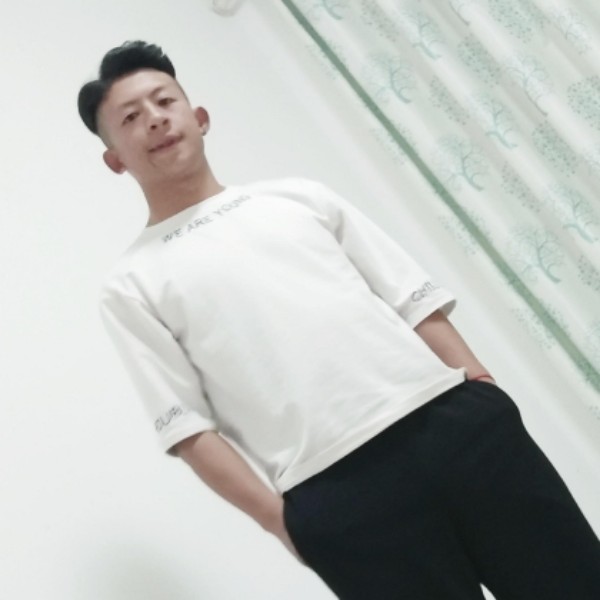 阿阿小军的照片