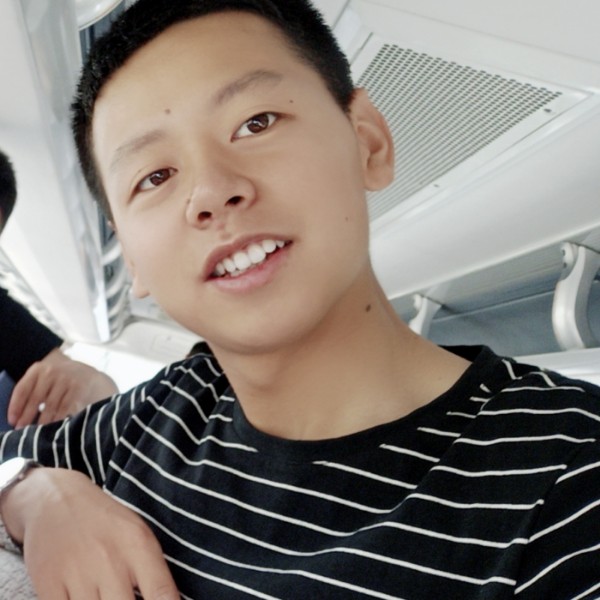 蓝岁的照片