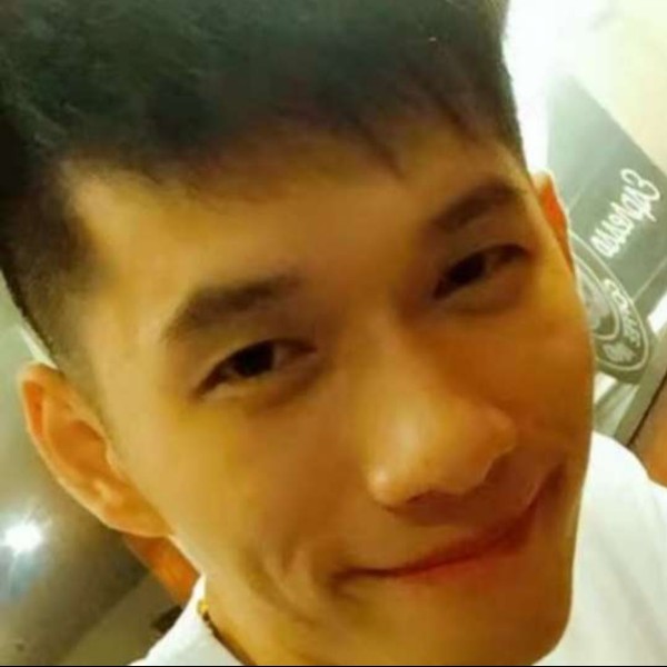 暮㲺的照片