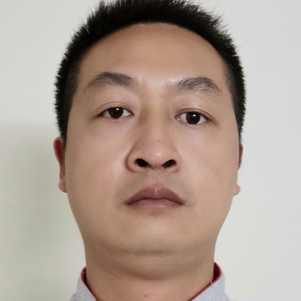独孤潜行的照片