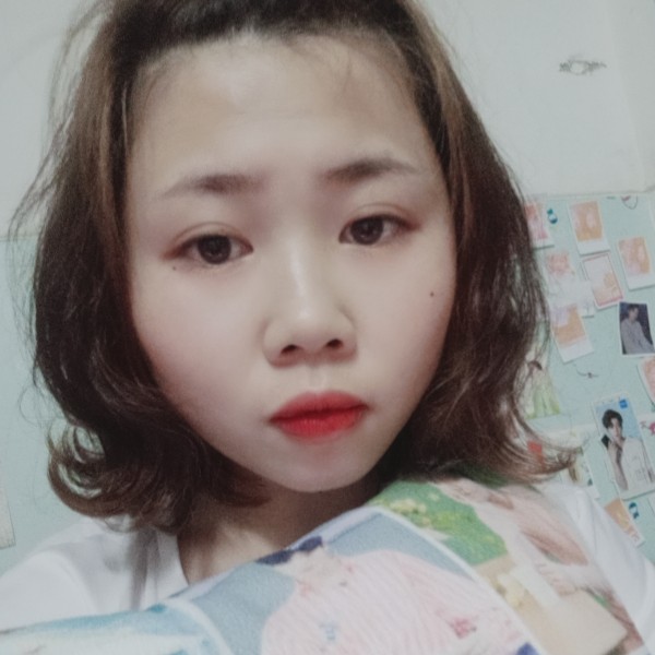 寒风蹙眉正直的照片