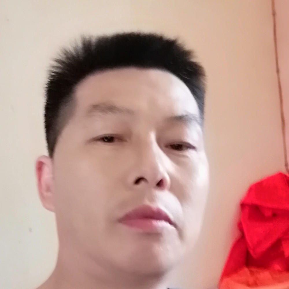 邹国华的照片