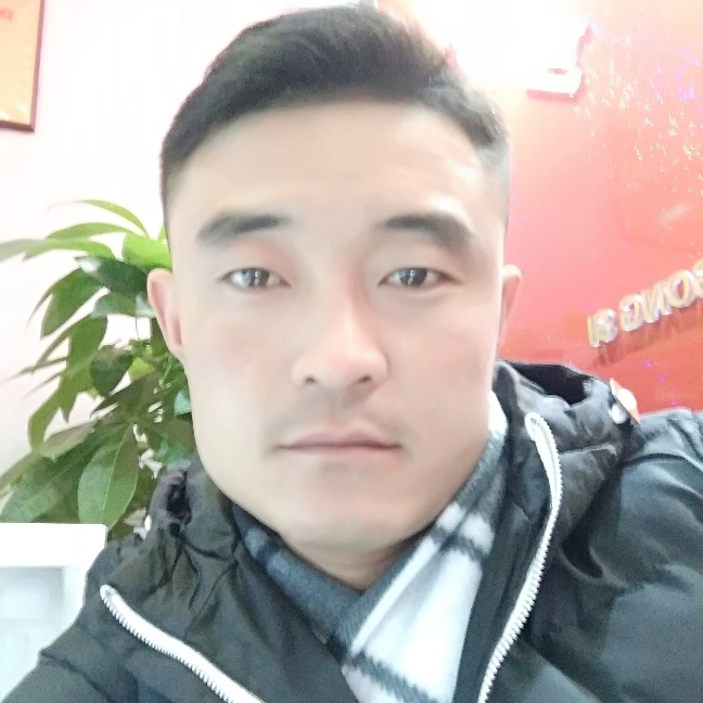 限量版男人1的照片