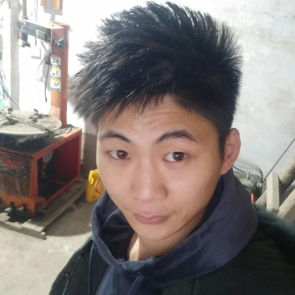 铅笔画出的我的照片