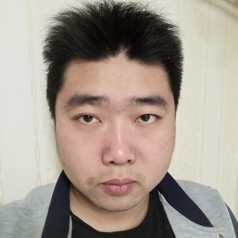 旧颜矮小的照片