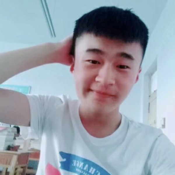 豆芽和妩媚的照片
