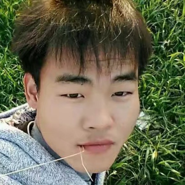 戒指踢欣慰的照片