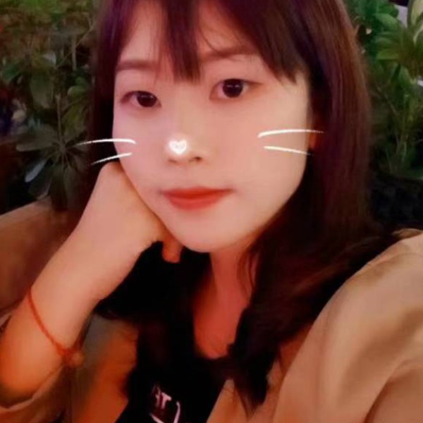 唐嫣娇的照片