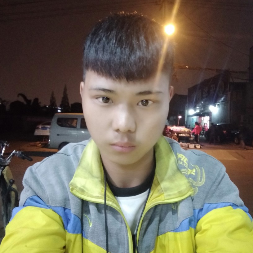 好想有个她陪着我的照片